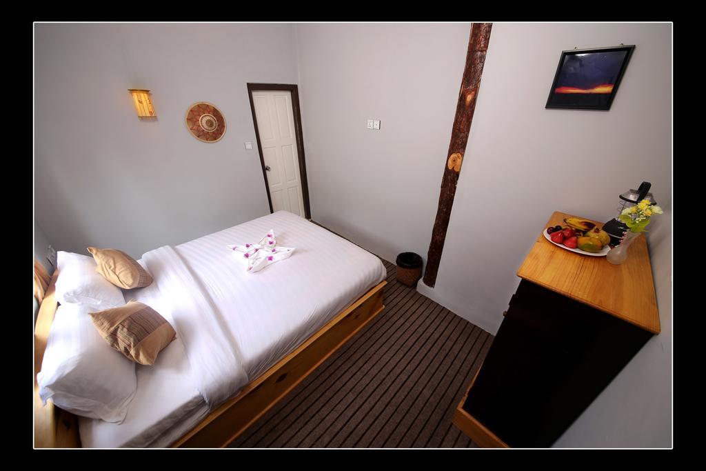 קלאו Unique Bed And Breakfast חדר תמונה