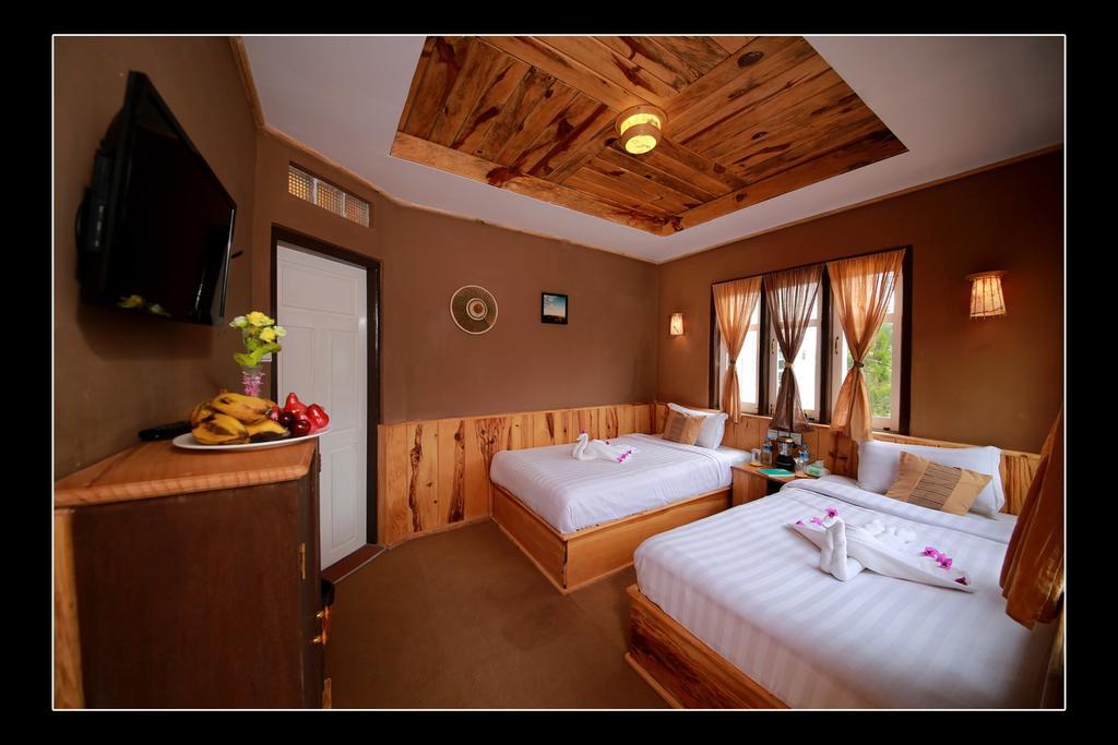 קלאו Unique Bed And Breakfast חדר תמונה
