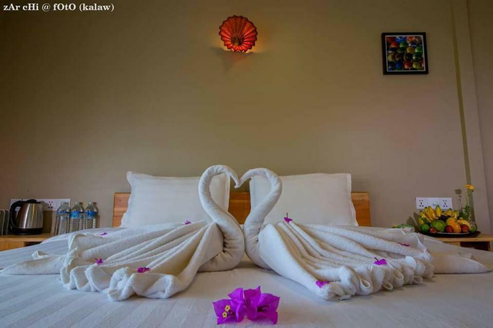 קלאו Unique Bed And Breakfast מראה חיצוני תמונה